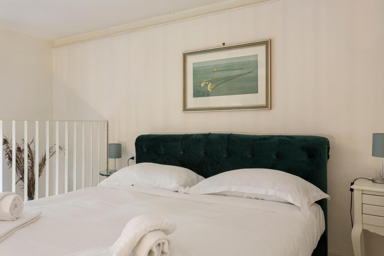 Modern & Stylish Loft - 2 Min From Station Apartment