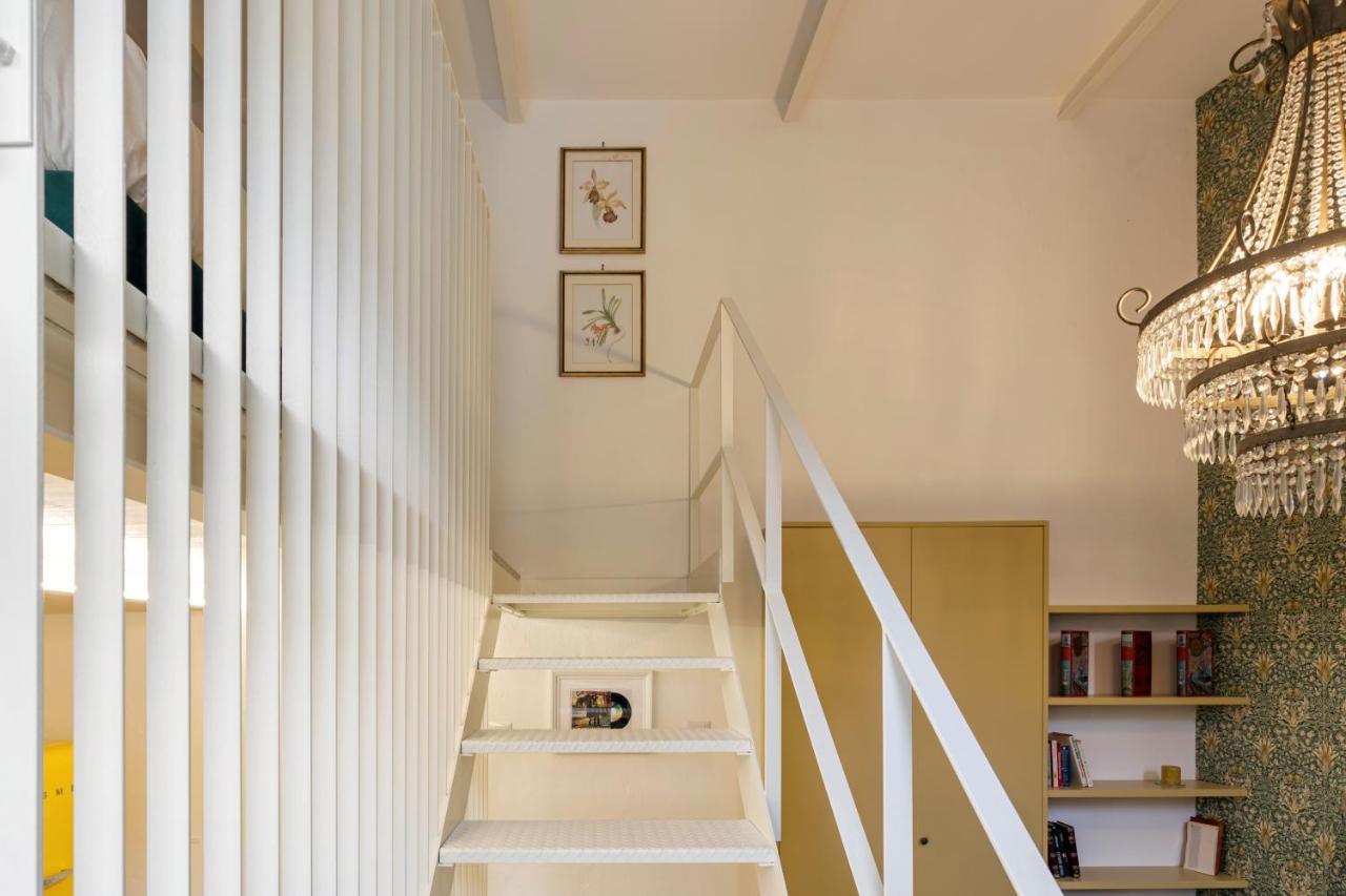 Modern & Stylish Loft - 2 Min From Station